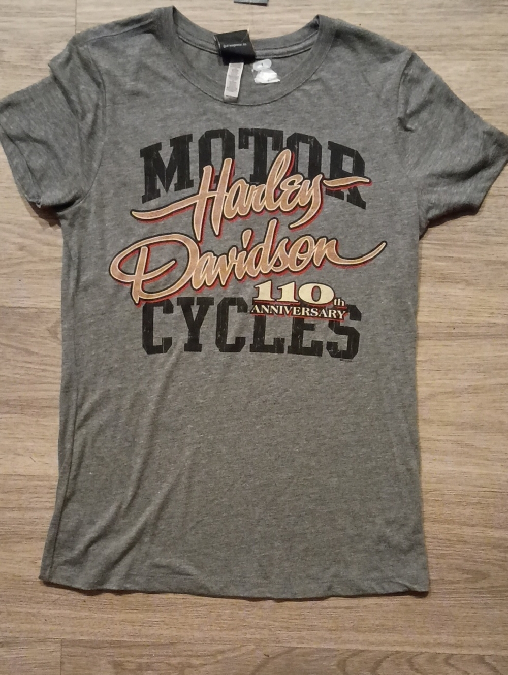 Harley-Davidson Gray Logo Graphic Tee with Red-Gold Accents
